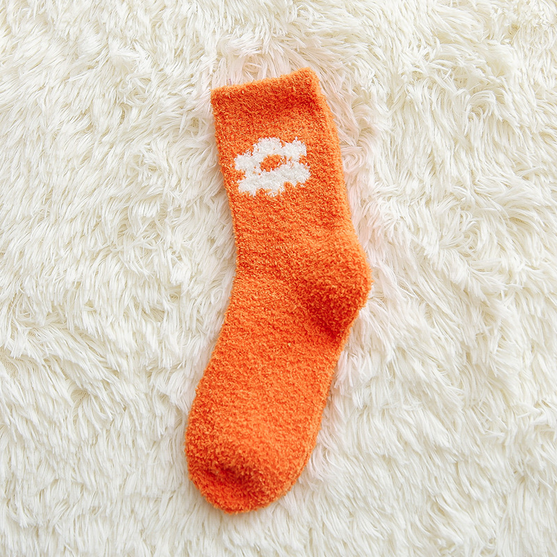 Winter Coral Velvet Flowers Home Cashmere Socks Female Thick Warm Socks Crew Socks Wholesale Fluffy Fuzzy Socks